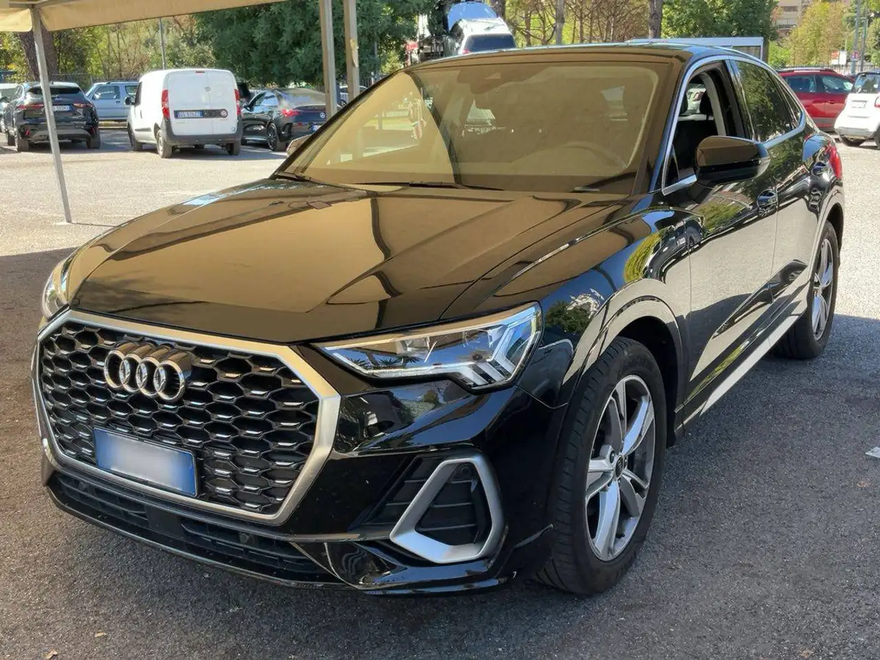 Audi Q3 Q3 Sportback 35 TDI S line — photo 1 of 7
