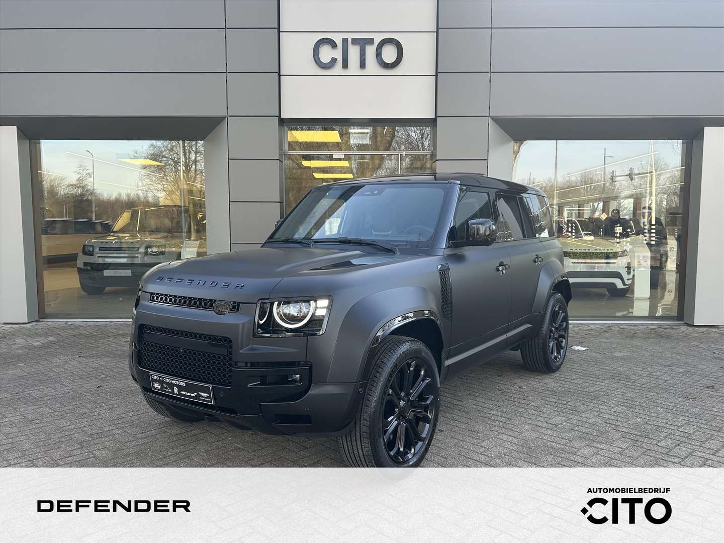 Land Rover Defender OCTA BLACK P635 V8 AWD -  - Joinsteer - #1