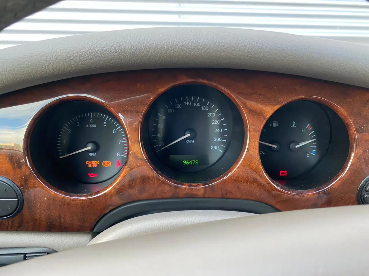 JAGUAR XJR - 4.0 V8 294ch - 96 478KMS - SELLERIE CUIR