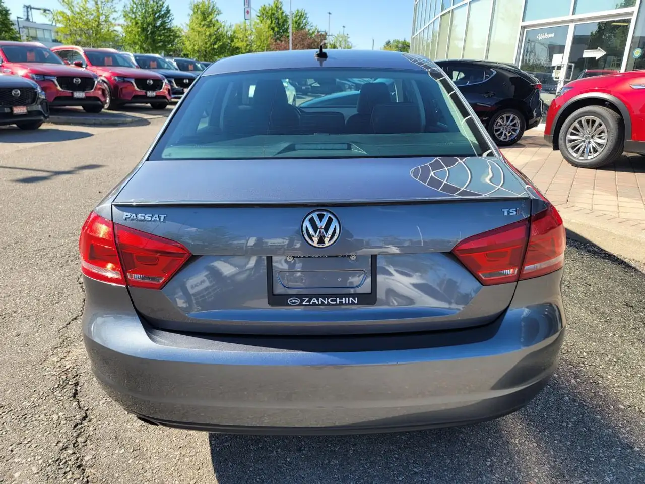 Volkswagen Passat снимка Volkswagen Passat
