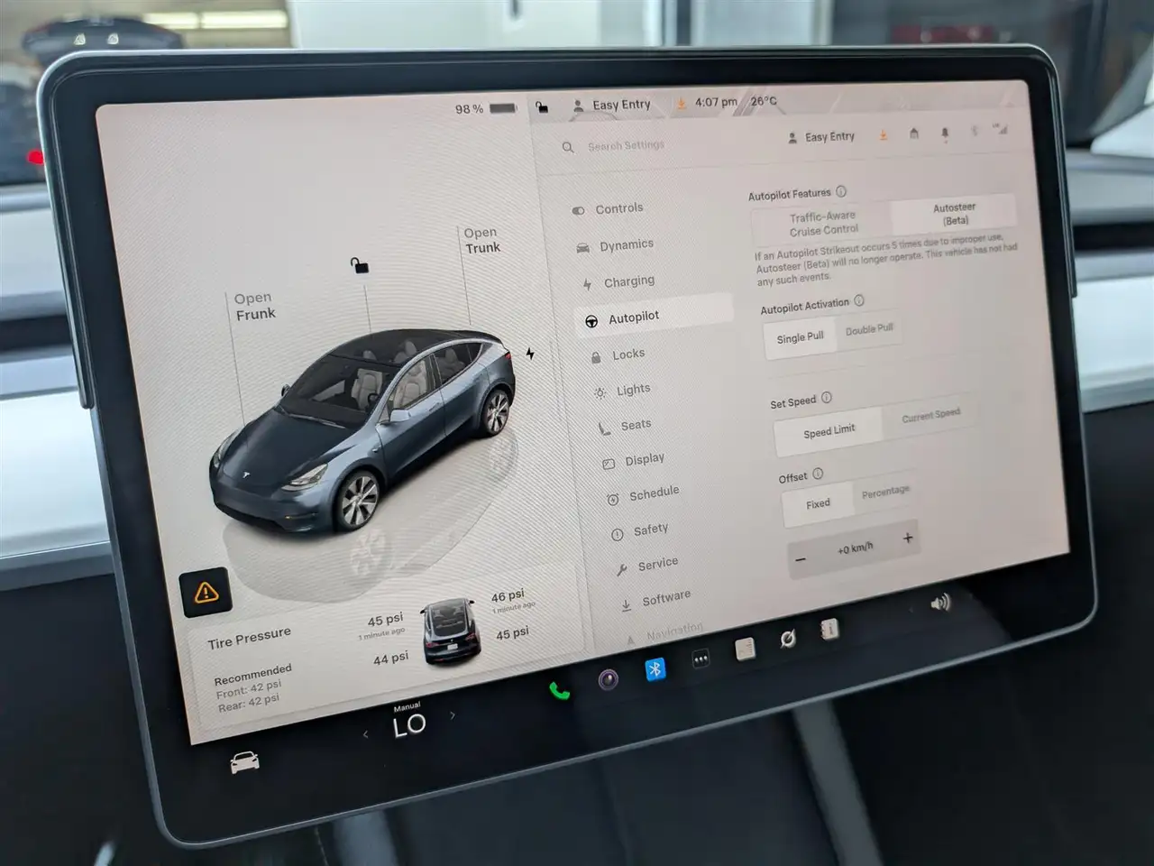 Tesla Model Y fotografie Tesla Model Y