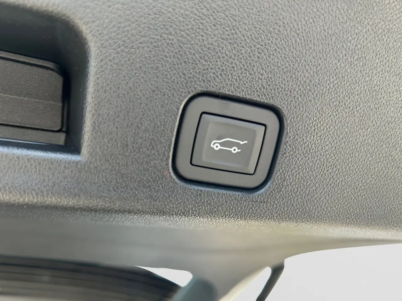 GMC Acadia снимка GMC Acadia