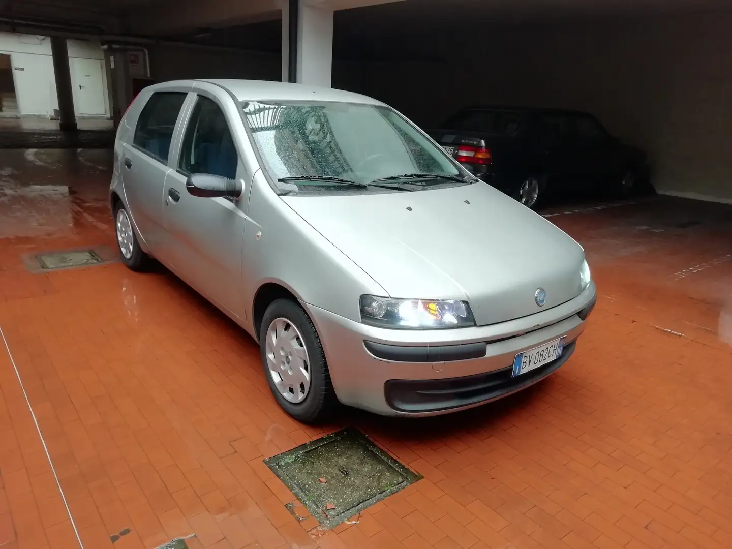 Fiat Punto 5p 1.2 ELX srebrna - 2