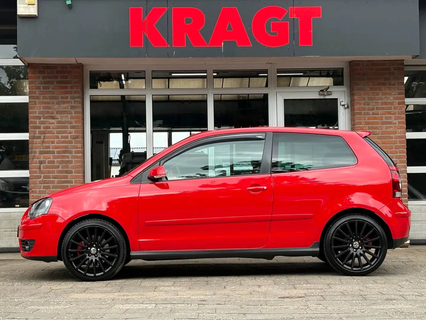 Volkswagen Polo GTI 1.8 TURBO 200 pk - 3drs - D-riem vv - zeer snel! Rood - 2