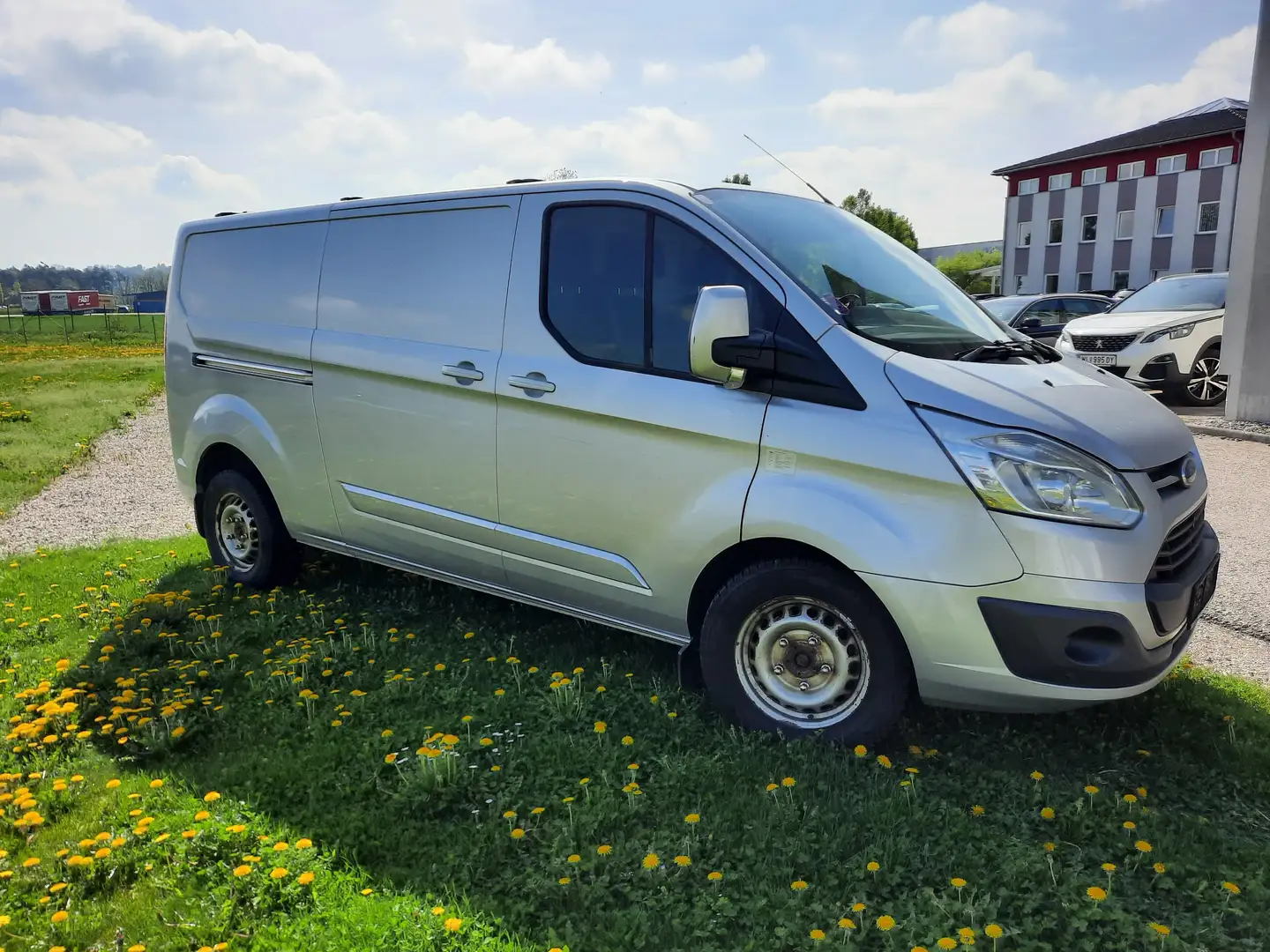Ford Transit Custom Transit Custom Variobus 2,0 TDCI L2H1 340 Limited Silber - 2
