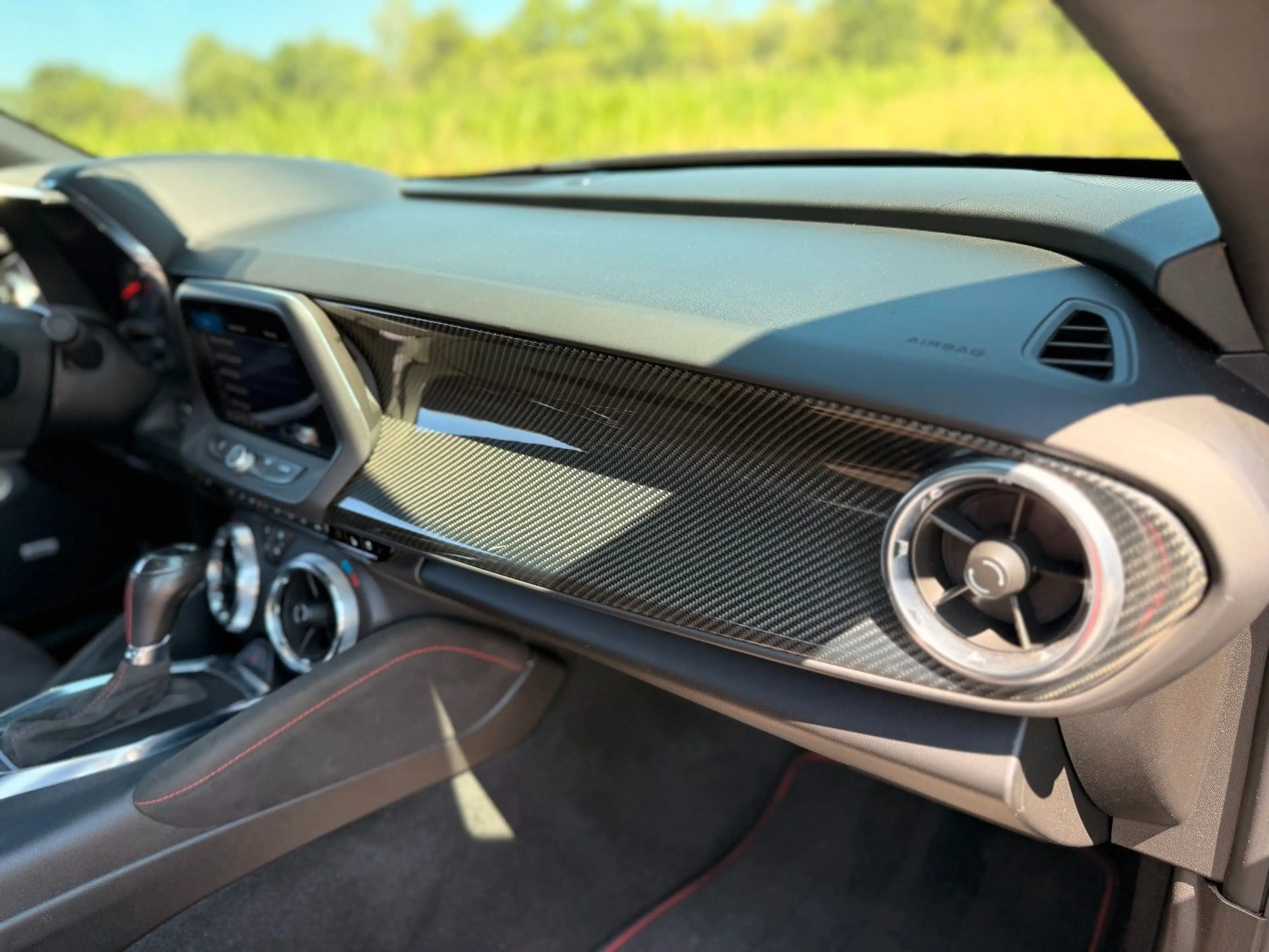 Chevrolet Camaro ZL1 Supercharged V8 — photo 22