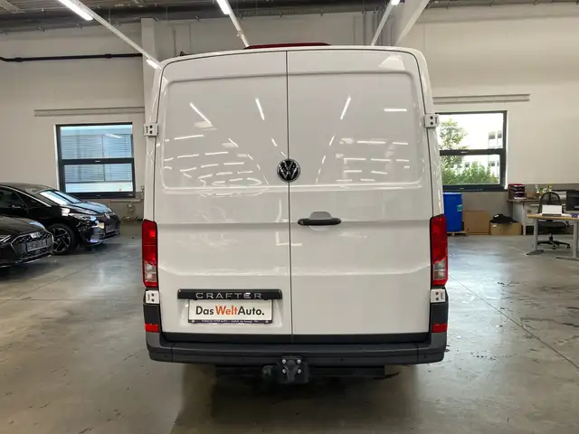 Volkswagen Crafter view 6
