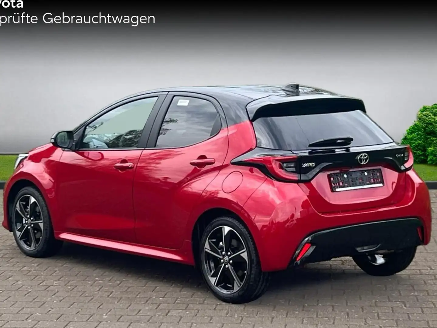 Toyota Yaris Hybrid Style Plus Zins 1,99% Teilleder StyleSafety Rood - 2