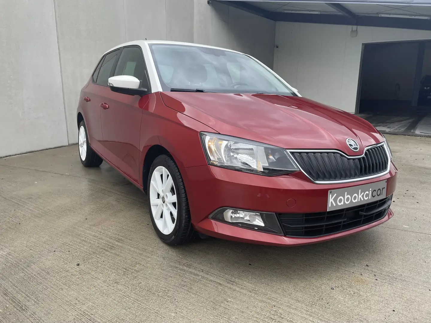 Skoda Fabia 1.0i Style/CLIM/RADAR ARR/ BI-TON/IDEAL JEUNE !!! Rood - 1