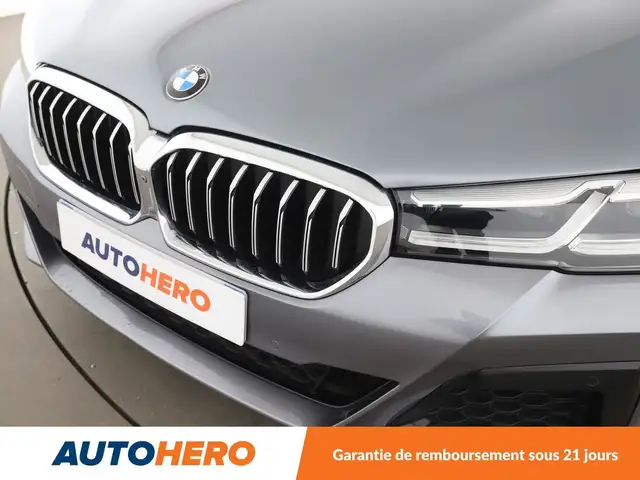 BMW 5 Series view 29