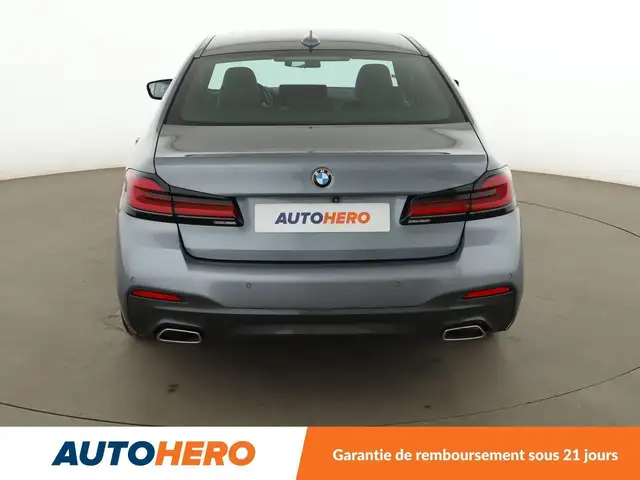 BMW 5 Series view 5