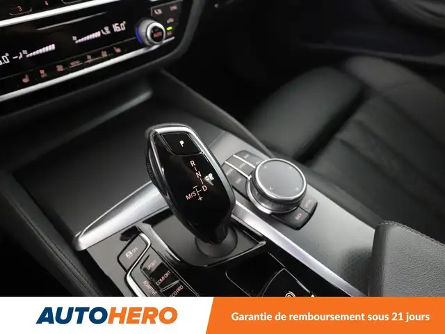 BMW 5 Series view 26