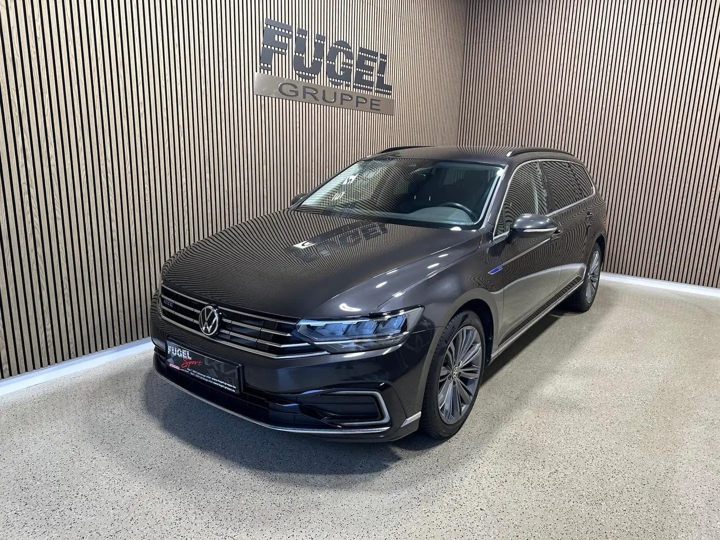 Volkswagen Passat Variant 1.4 TSI GTE R-Line 360°|Leder|AHK|18"|virt. Cockpi Grau - 2