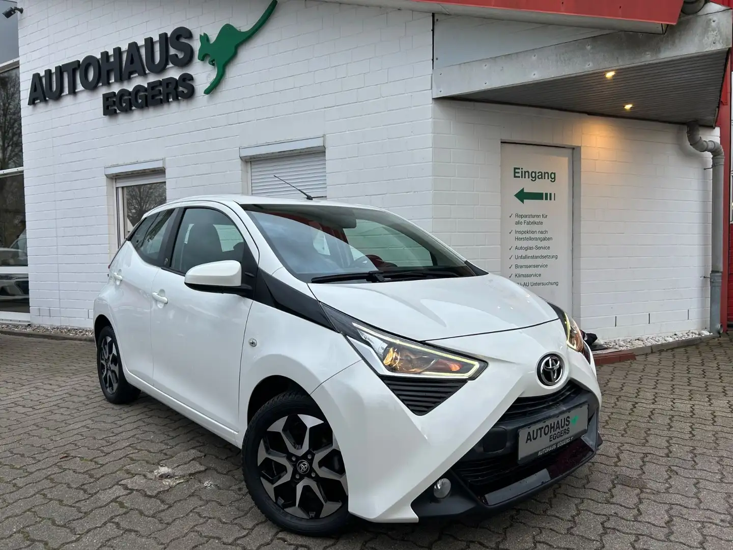 Toyota Aygo x-play Team D/TEMP/KAM/GJR/LMF/1HD/KLIMA Weiß - 1