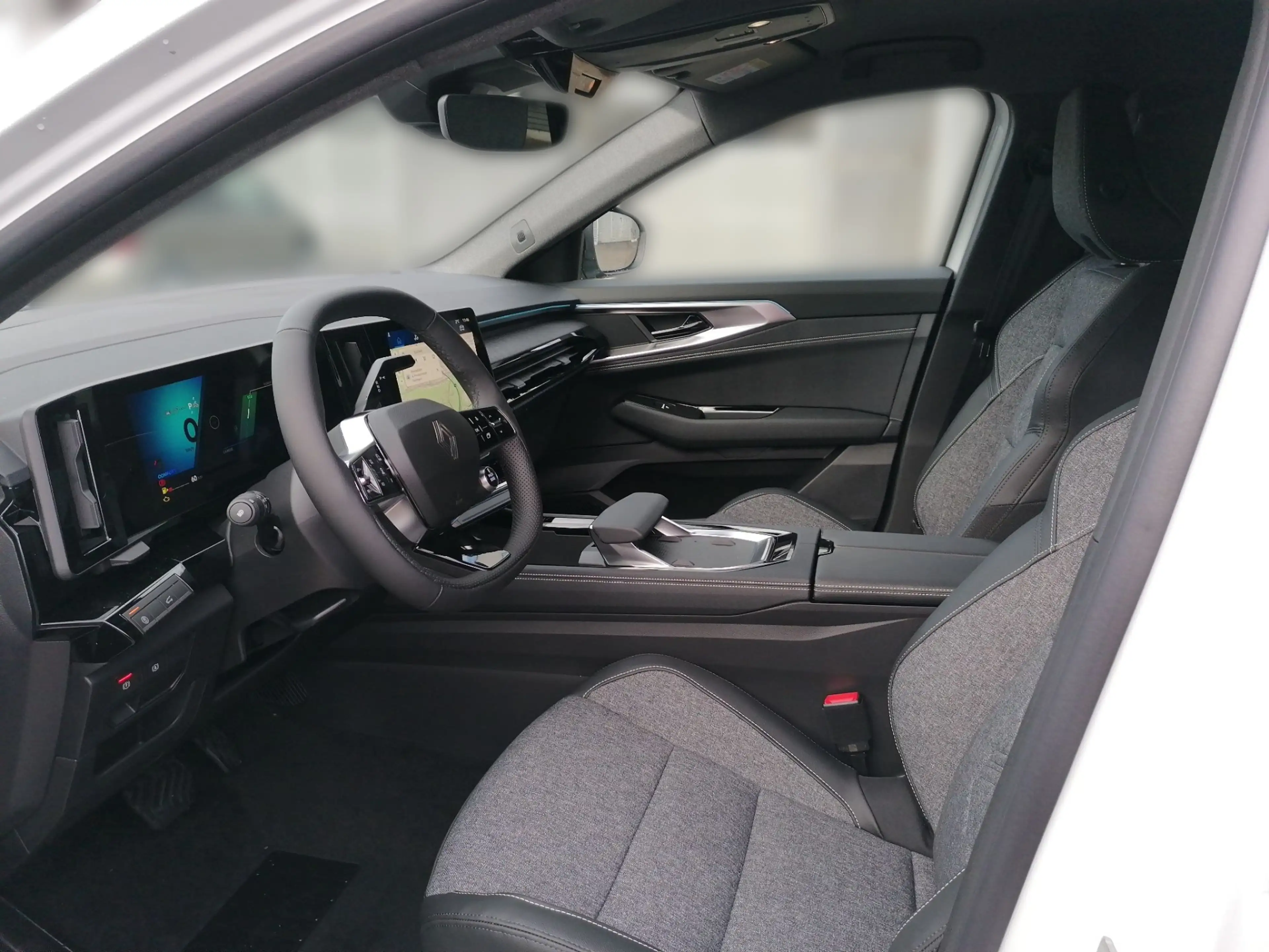 Renault Rafale RAFALE Techno Full Hybrid E-Tech 200 — photo 8