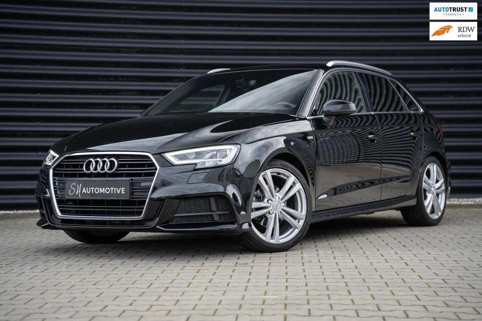 Audi A3 Sportback 35 TFSI CoD Sport 3x S-Line / CARPLAY / Schwarz - 1