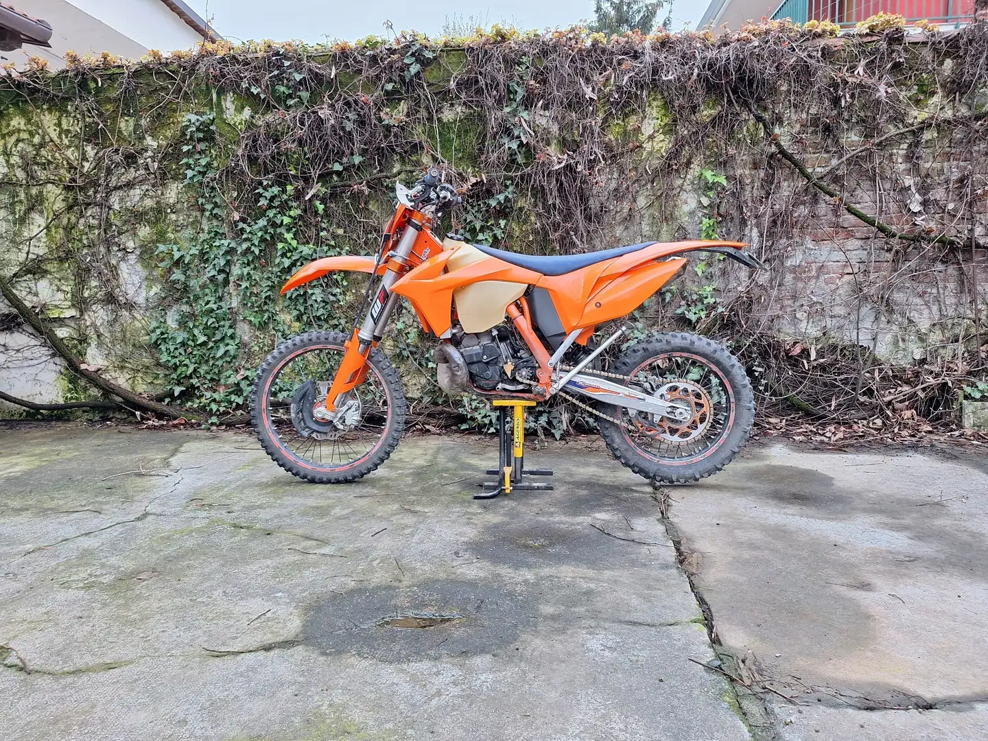 KTM 300 EXC six days Oranžová - 1