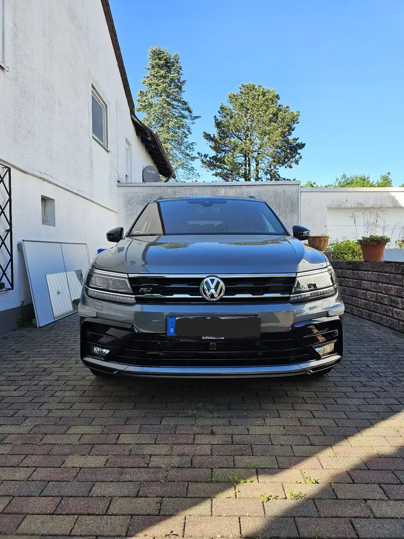 Volkswagen Tiguan Allspace Highline 4Motion Grau - 2