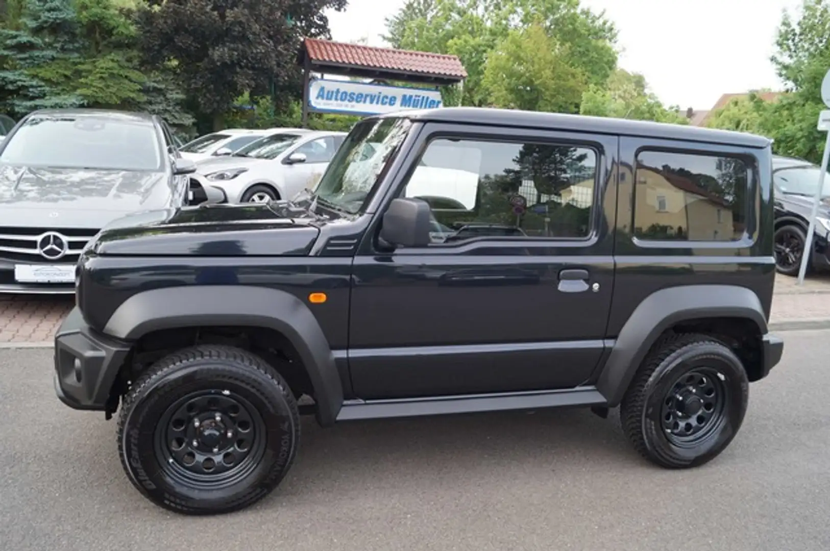 Suzuki Jimny 1,5i -Spurh-VZ-Abstand-WR-AHK-Sitzh.-24291 Noir - 2