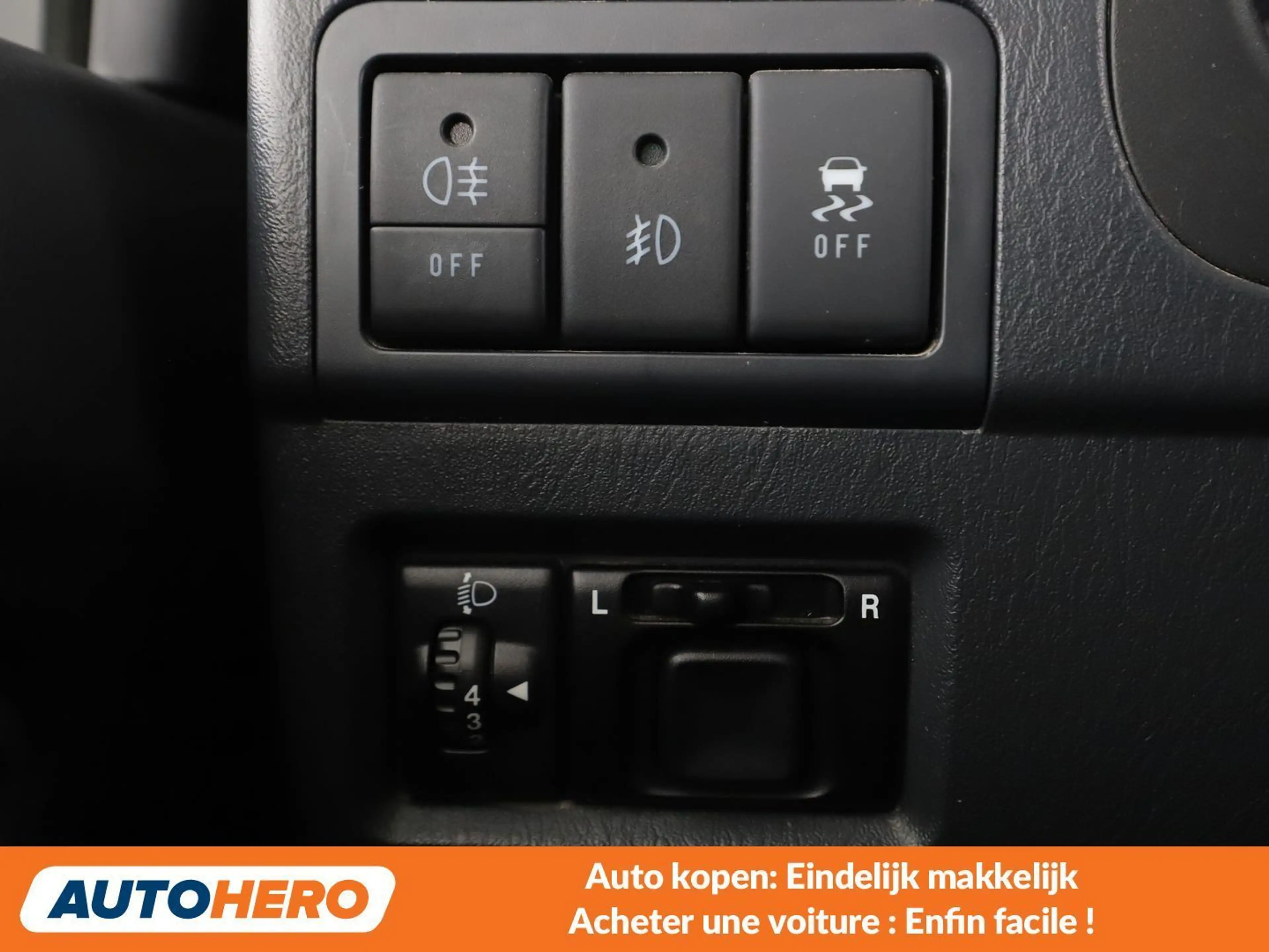 Suzuki Jimny 1.3 Club — photo 9