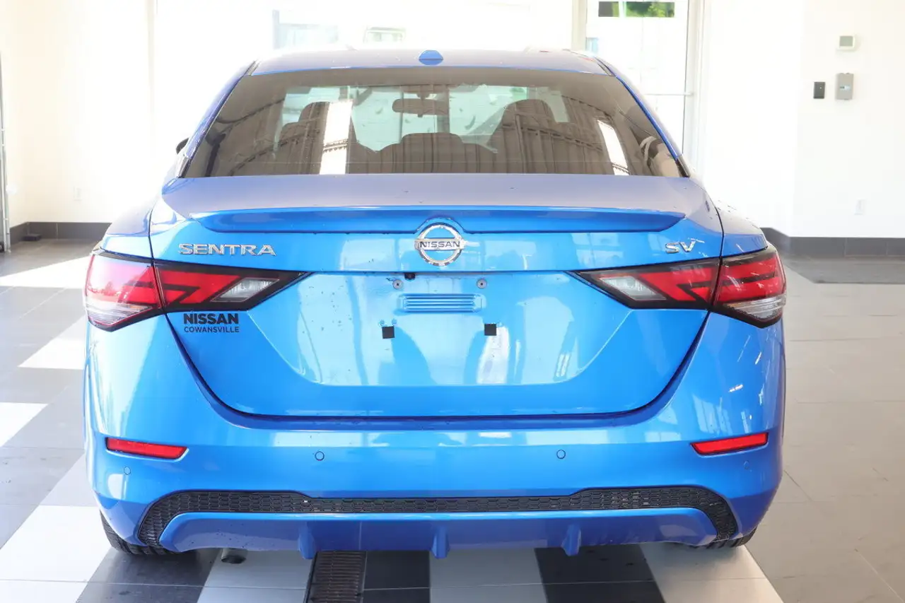Nissan Sentra снимка Nissan Sentra
