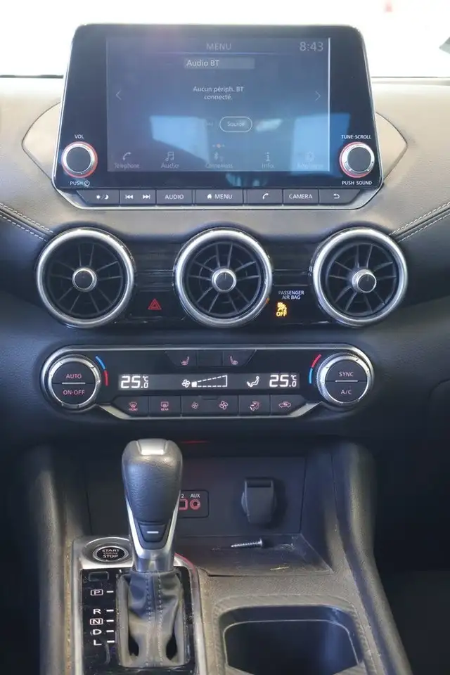 Nissan Sentra снимка Nissan Sentra