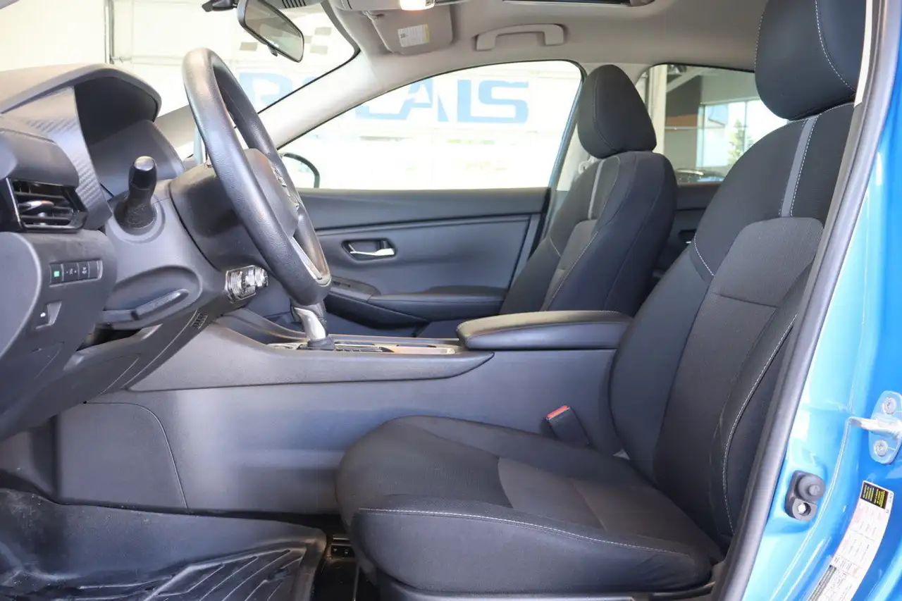 Nissan Sentra снимка Nissan Sentra