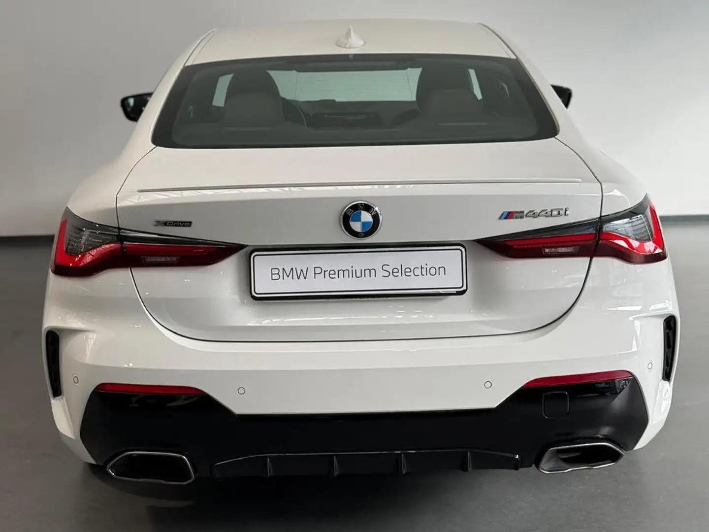 BMW M4 Serie 4 M M440i Coupe mhev 48V xdrive auto Blanc - 2