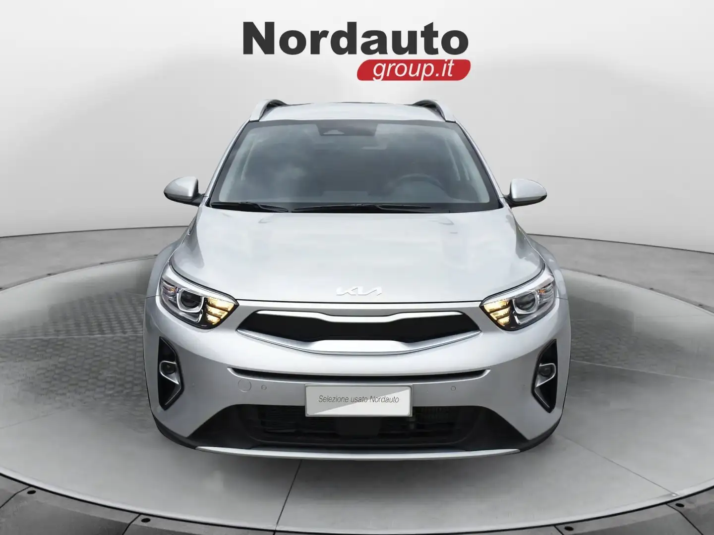 Kia Stonic Stonic 1.0 T-GDi 120 CV MHEV DCT GT Line Argento - 2