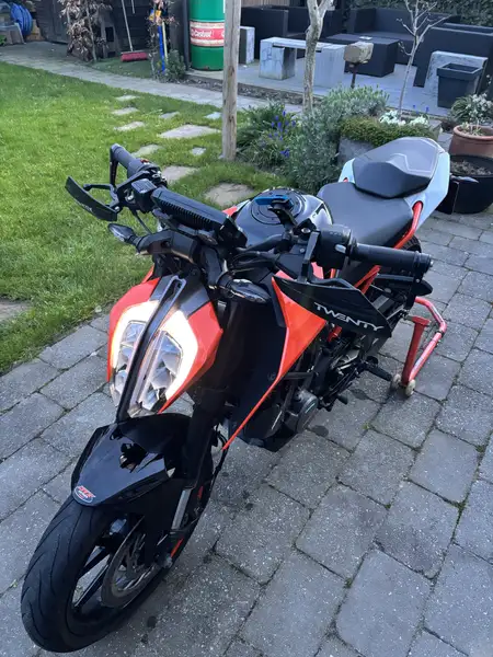 KTM 125 Duke - foto 4