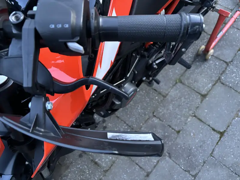 KTM 125 Duke - foto 7