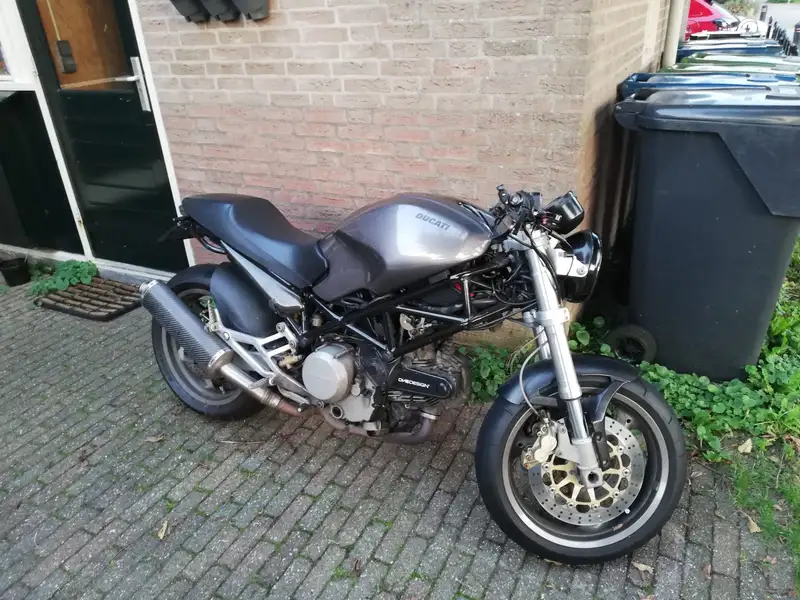 Ducati Monster 937