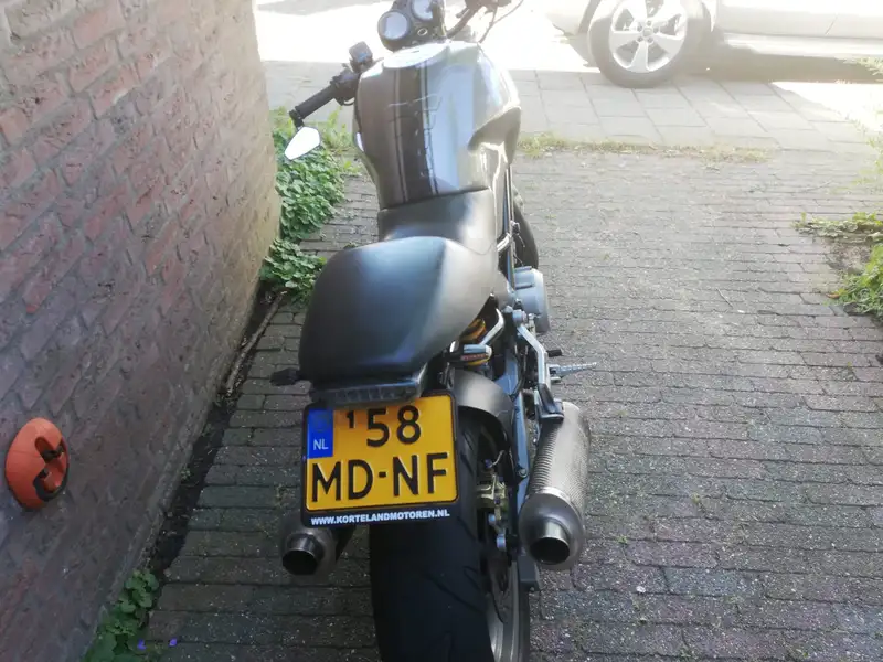 Ducati Monster 937 - foto 5