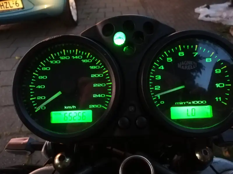 Ducati Monster 937 - foto 3