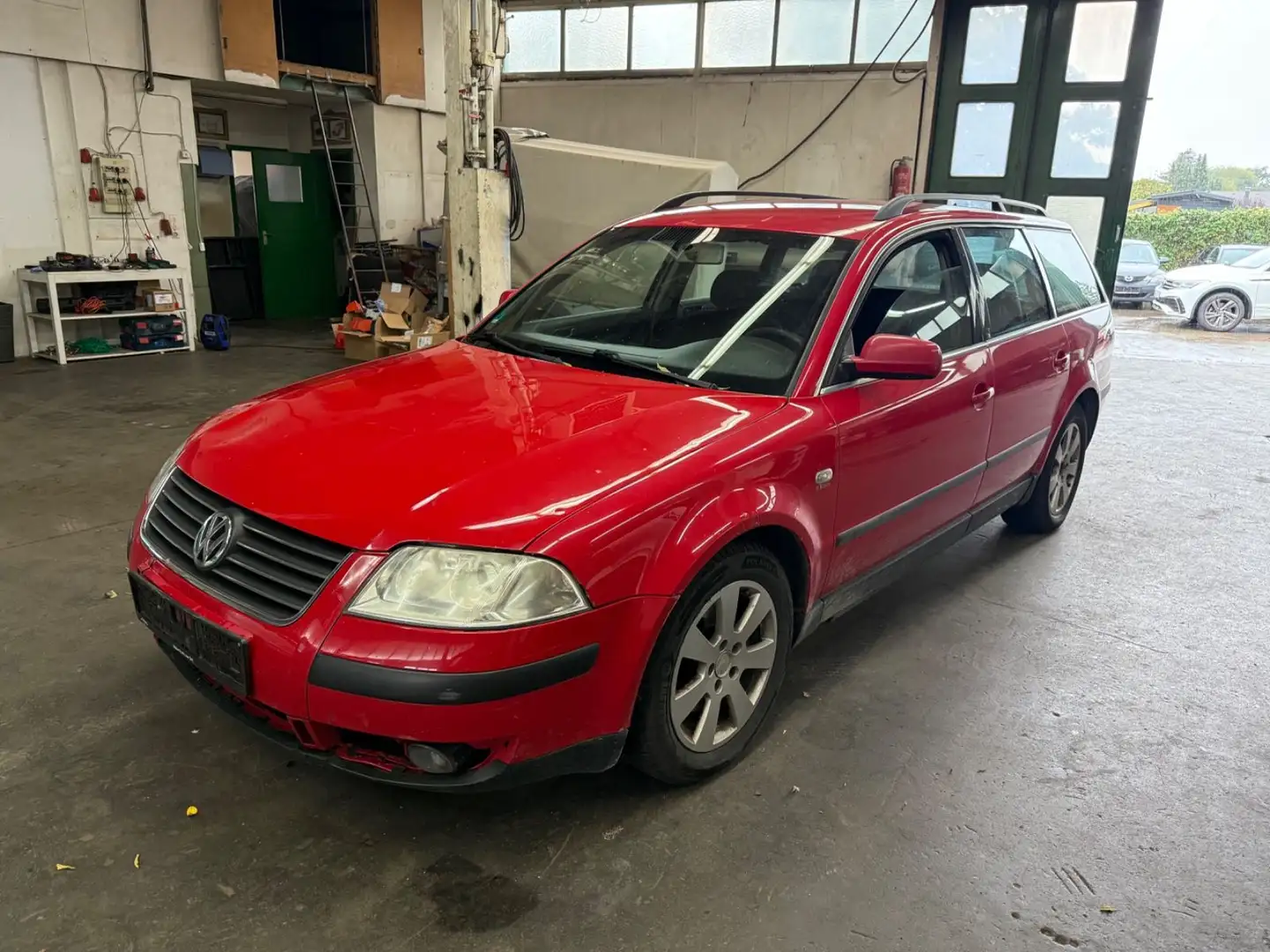 Volkswagen Passat Rot - 1