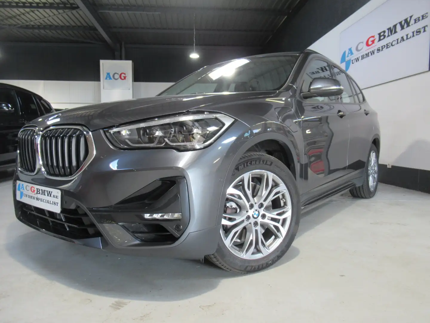 BMW X1 25e Hybr TrekH ComF LED ParkAss HiFi DAB AG PLUS ! Gris - 2