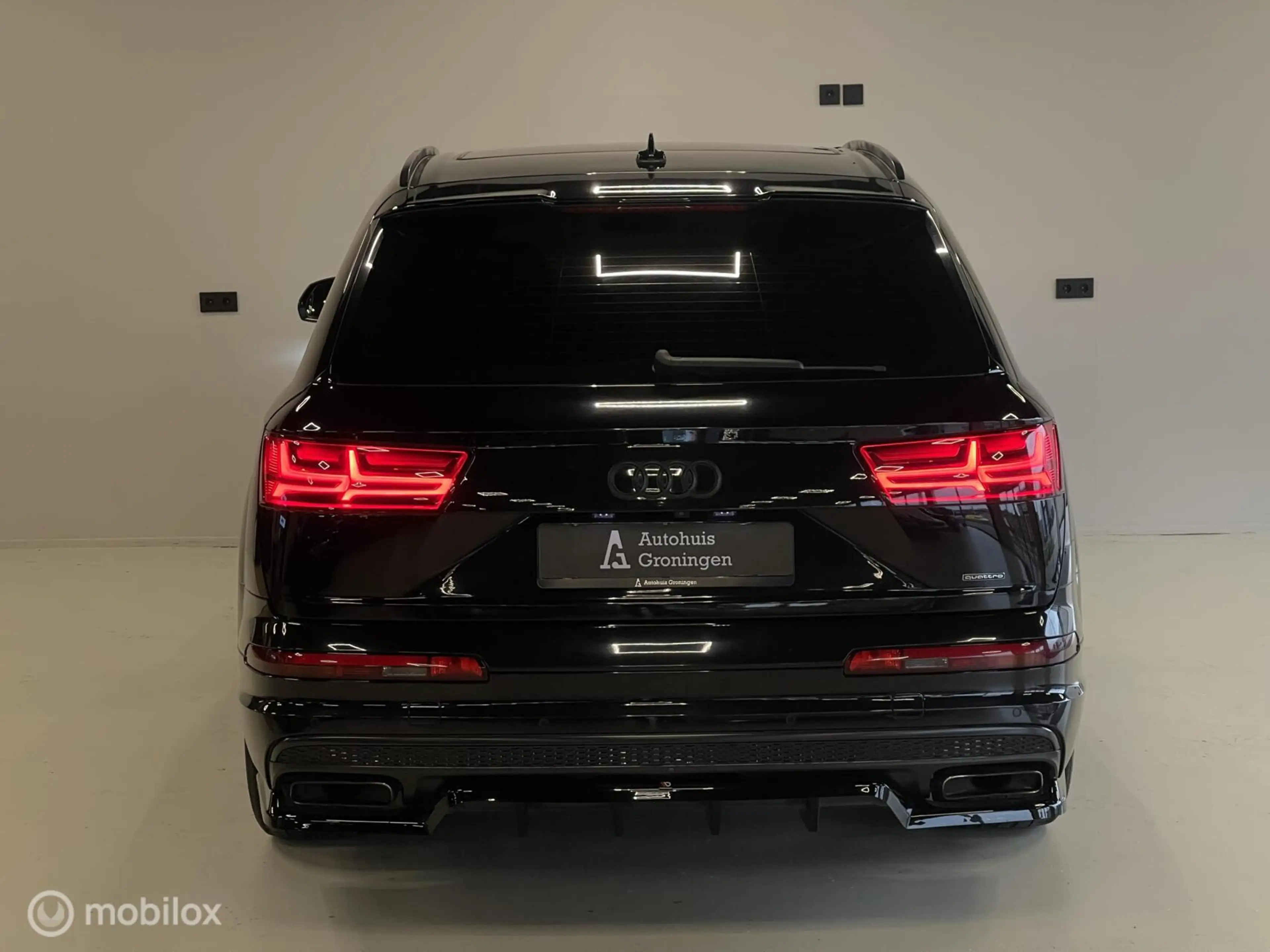 Audi Q7 SQ7 3.0 TDI quattro — photo 12