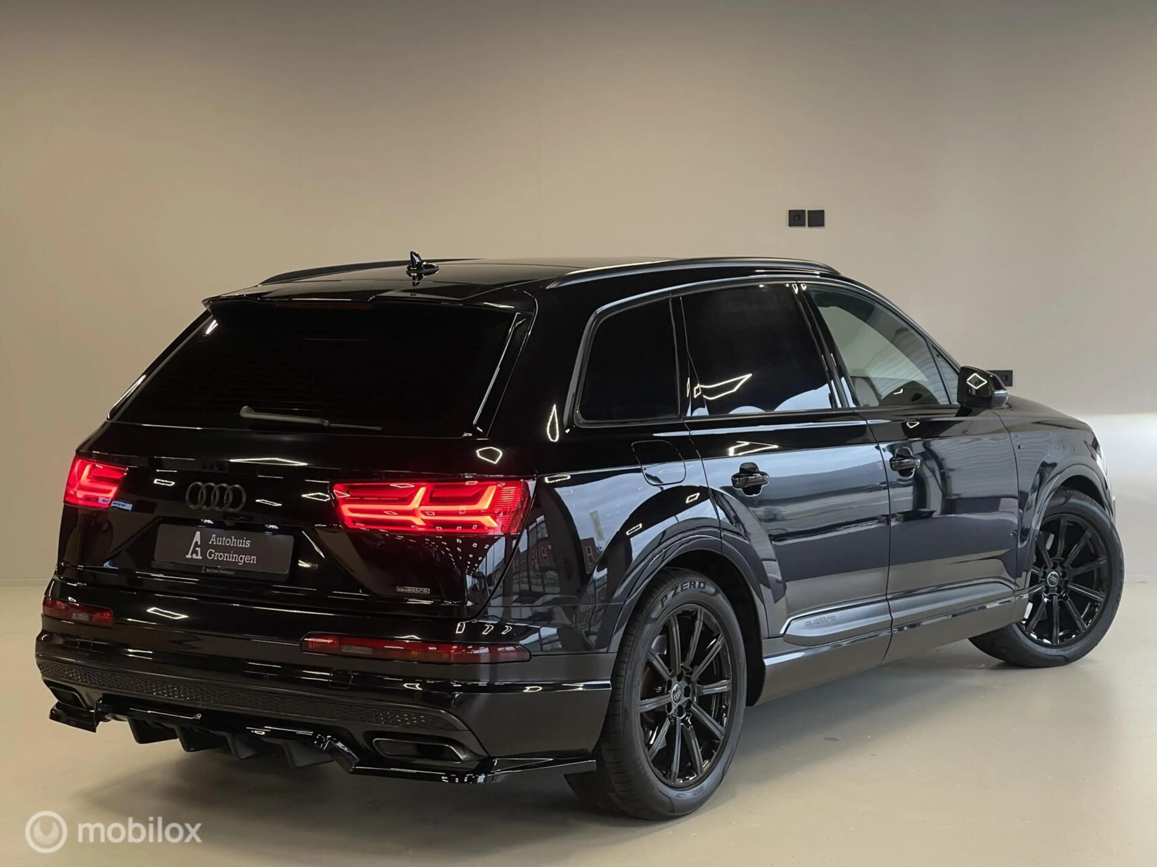 Audi Q7 SQ7 3.0 TDI quattro — photo 13