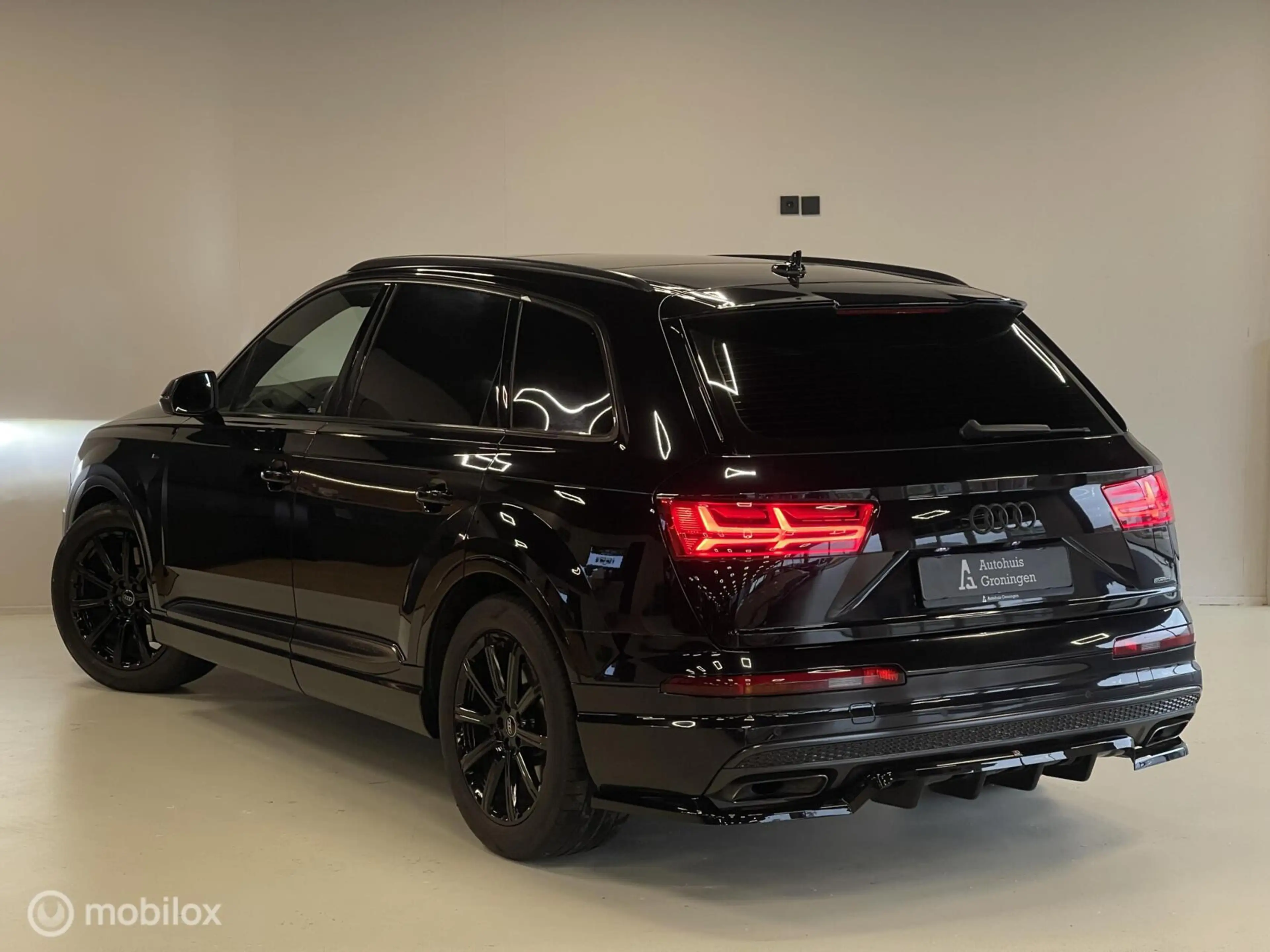 Audi Q7 SQ7 3.0 TDI quattro — photo 6