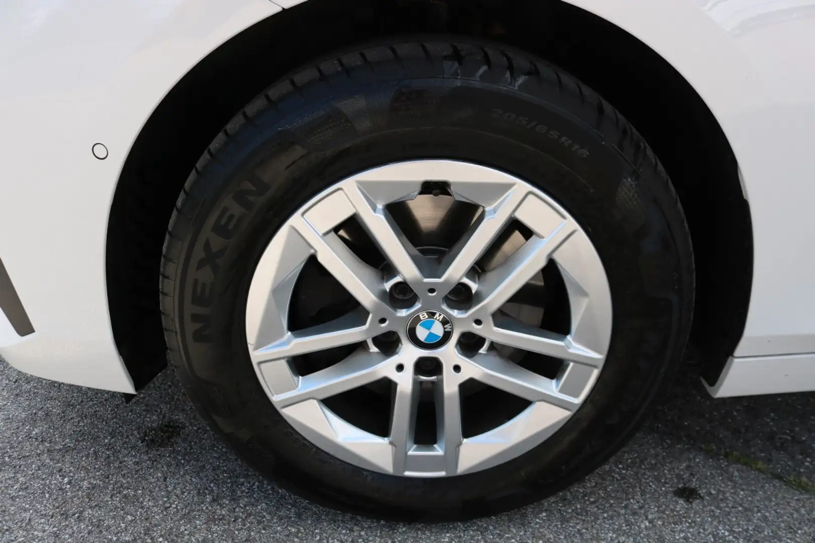 BMW 218 Active Tourer 218d Steptronic*Anhängerkupplung* Blanc - 2