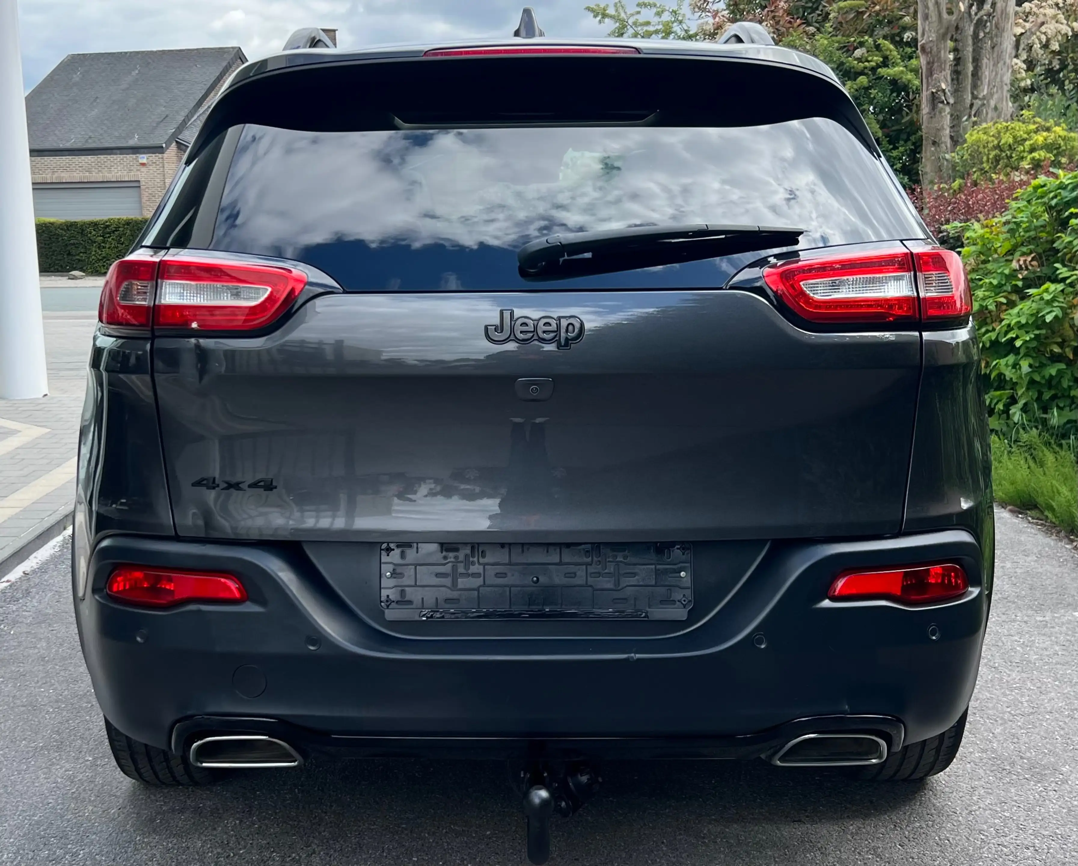Jeep Cherokee 2.2D 200CV / 4x4 / Boite Auto / FULL OPTIONS / — photo 7