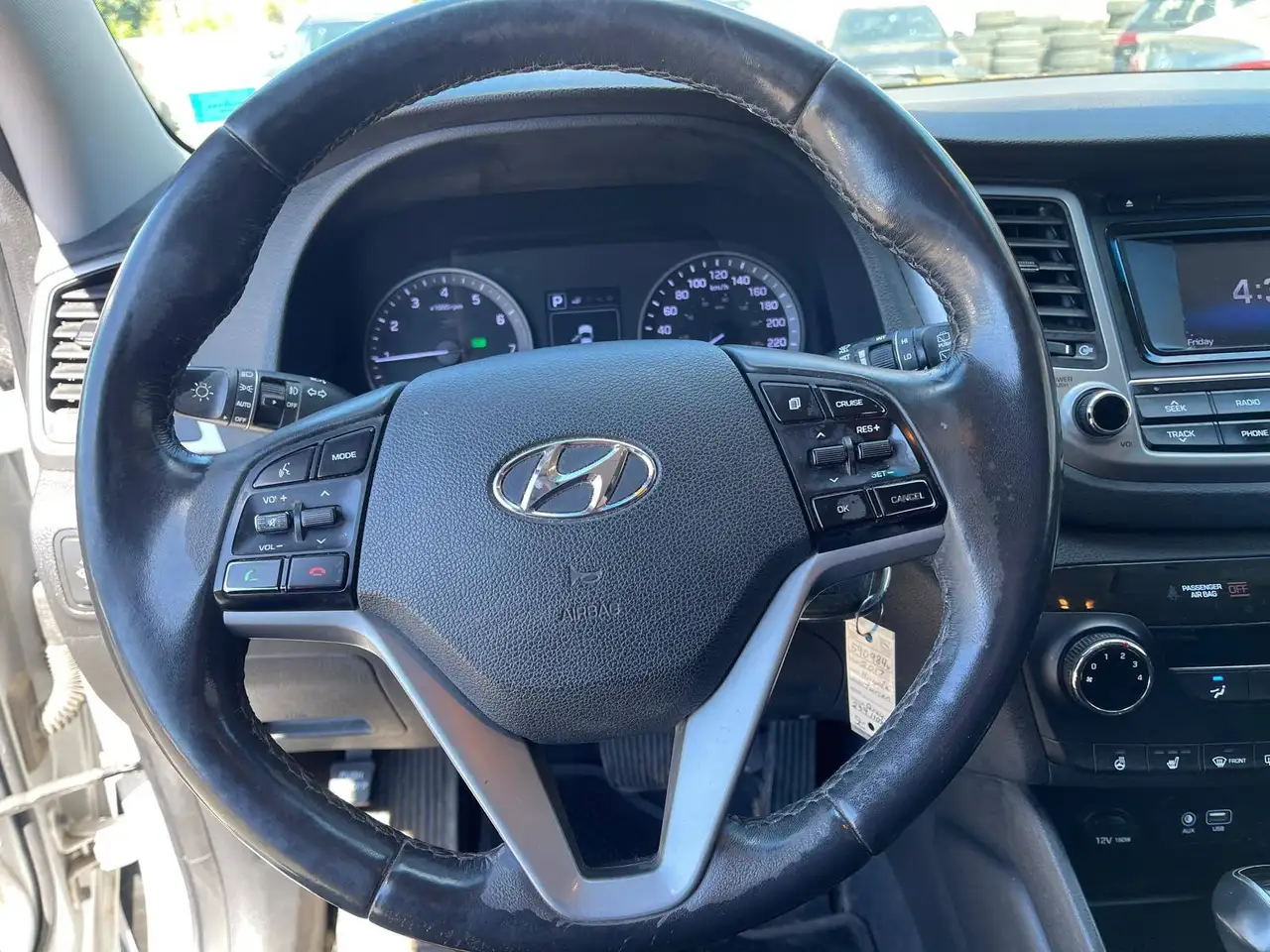 Hyundai TUCSON снимка Hyundai TUCSON
