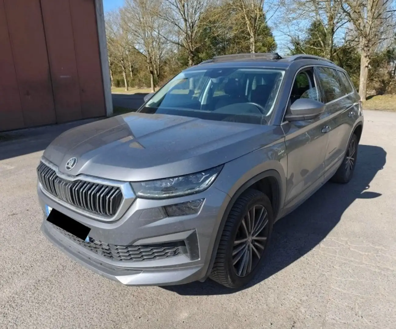 Skoda Kodiaq 2.0 TDI 150CH SCR LAURIN \u0026 KLEMENT DSG7 7 PLA Gris - 2