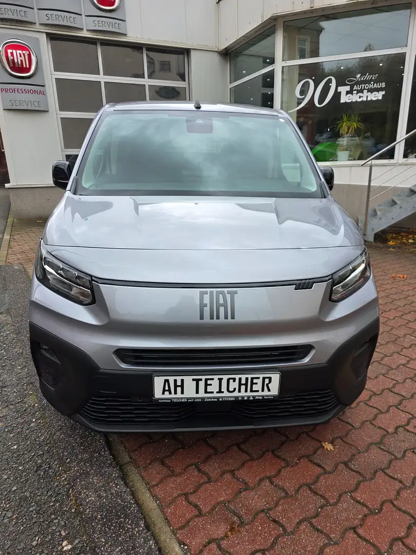 Fiat Doblo Kombi L1 5-Sitzer 1.5 BlueHDi 102PS Gris - 2