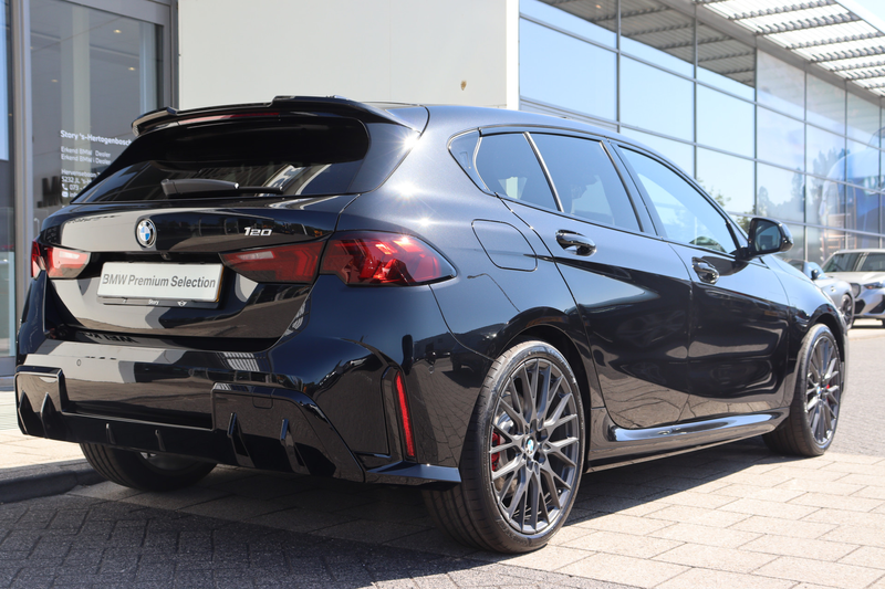 BMW 120 1 Serie M Sport Automaat / Panoramadak / Sportstoe — photo 7