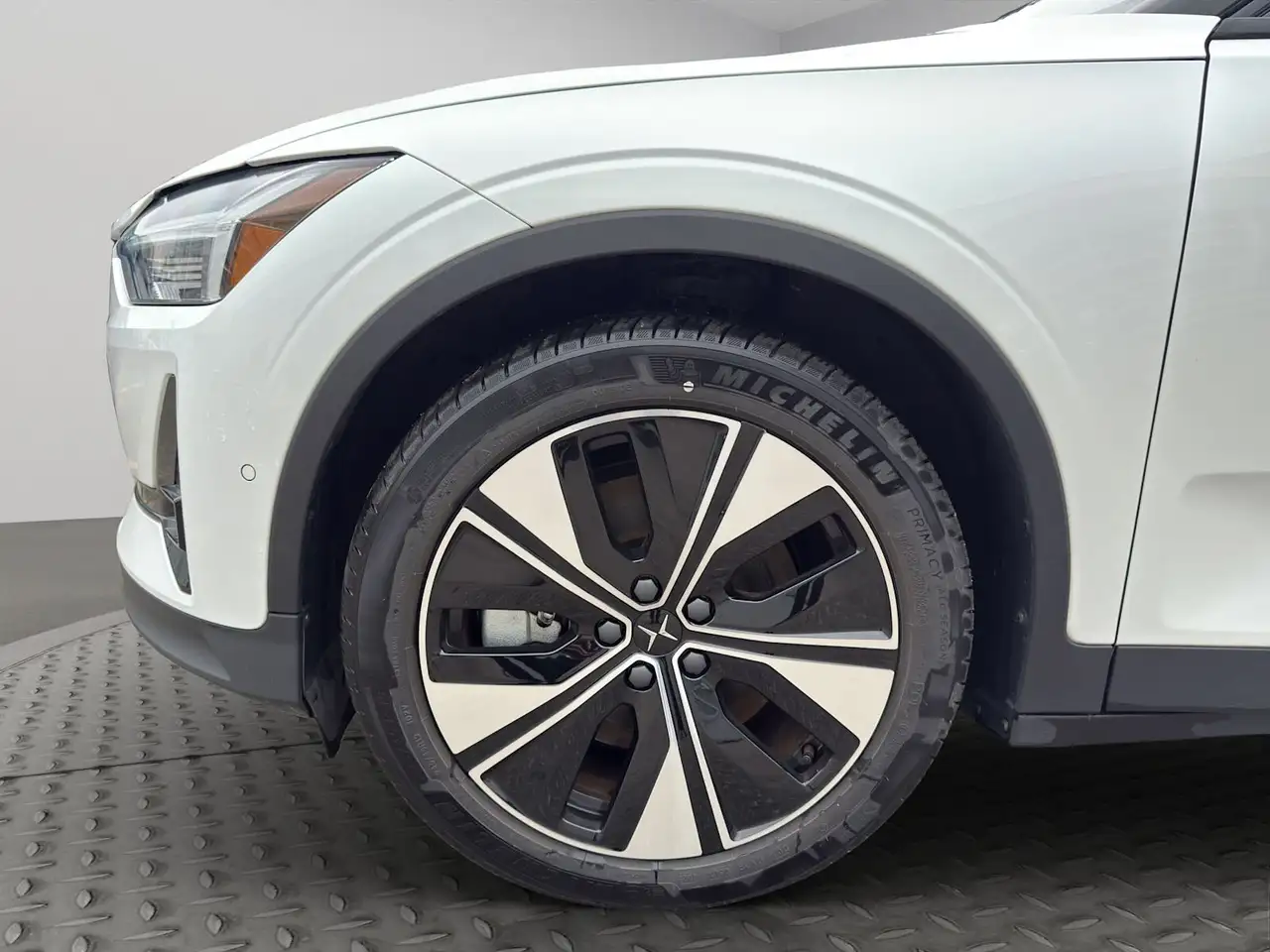 Polestar 2 снимка Polestar 2