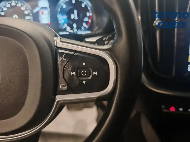 Volvo XC60 view 14