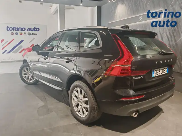 Volvo XC60 view 4