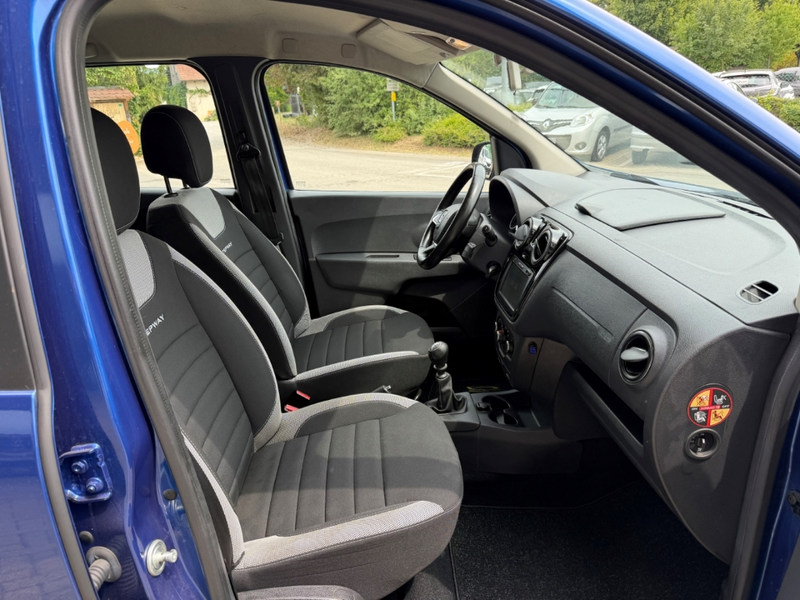 Dacia Lodgy Stepway TCE 130 7-Sitzer AHK Navi Apple CarPlay An — photo 10