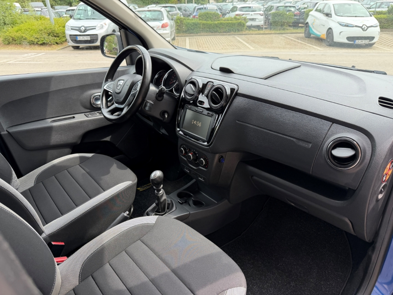 Dacia Lodgy Stepway TCE 130 7-Sitzer AHK Navi Apple CarPlay An — photo 11
